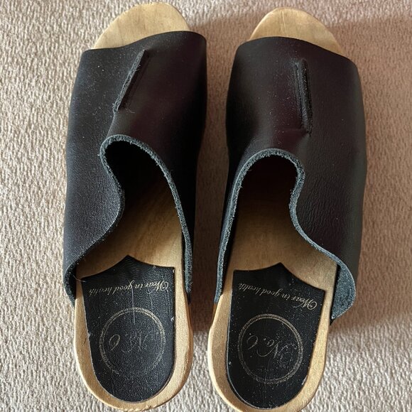 No6 wedge sandals, leather, seam in middle, wedge heal, size 38. - Picture 1 of 12
